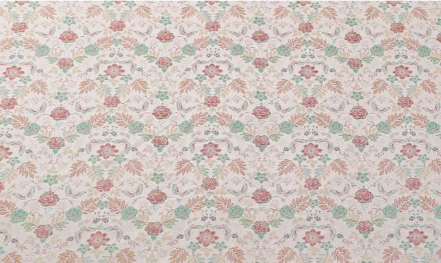 Tissu brocart jacquard à motifs floraux : pour la confection de kimonos japonais, largeur 142 cm (56 pouces).