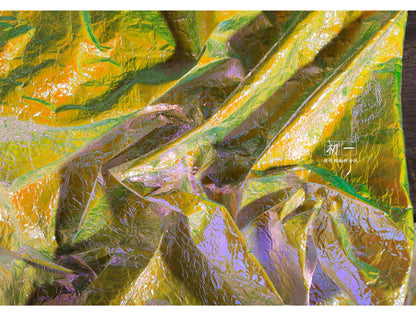 Tissu TPU irisé : texture froissée laser Symphony, 135 cm de large