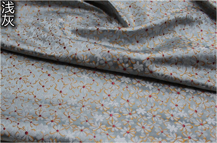 Tissu brocart à marguerites : mélange de soie et de rayonne pour cheongsam et qipao chinois