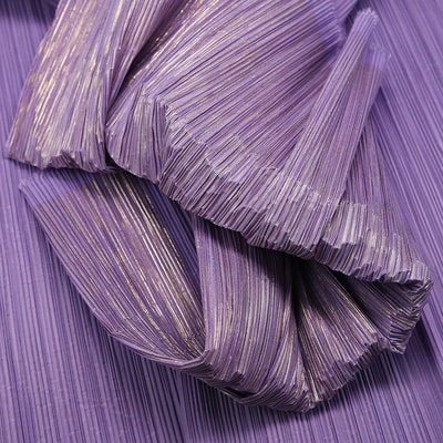 59"W Shiny Pleated Crepe Fabric: DIY Wedding Costume Decor