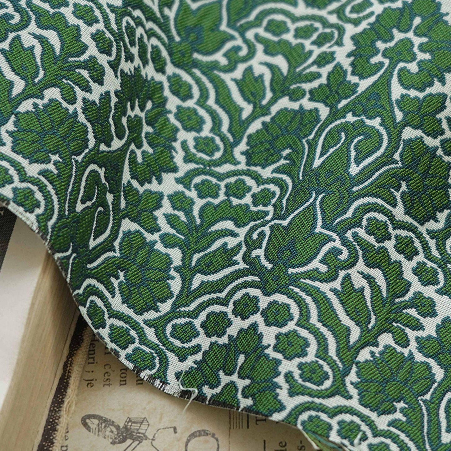 Tissu jacquard tissé à motif floral vert : réversible, pour ameublement, costumes, kimonos - 140 cm de large