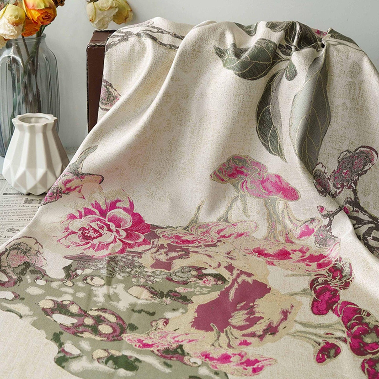 Tissu jacquard brocart doré à motifs floraux, tissu pour costumes Hanfu, tissu pour rideaux et ameublement, largeur 60 pouces