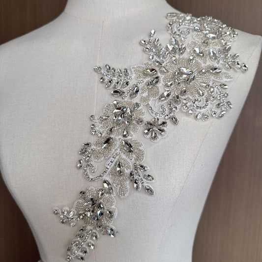 Bordure en dentelle brodée de strass : Applique pour robe de mariée