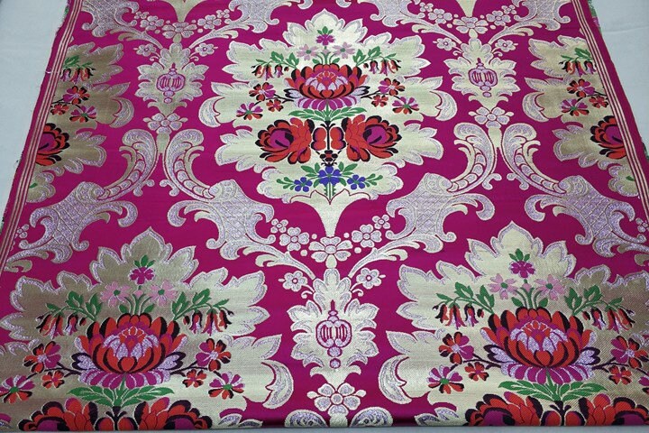 Tissu brocart de soie : motif floral pivoine dahlia, 74 cm de large, tissu de mariage
