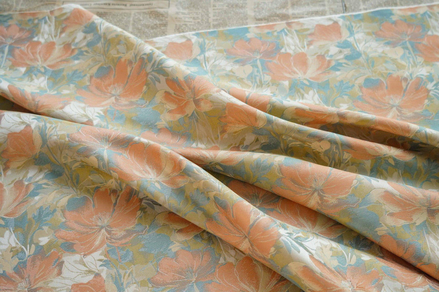 Tissu jacquard à motif floral : Feuilles d'automne, style peinture à l'huile, 157 cm de large