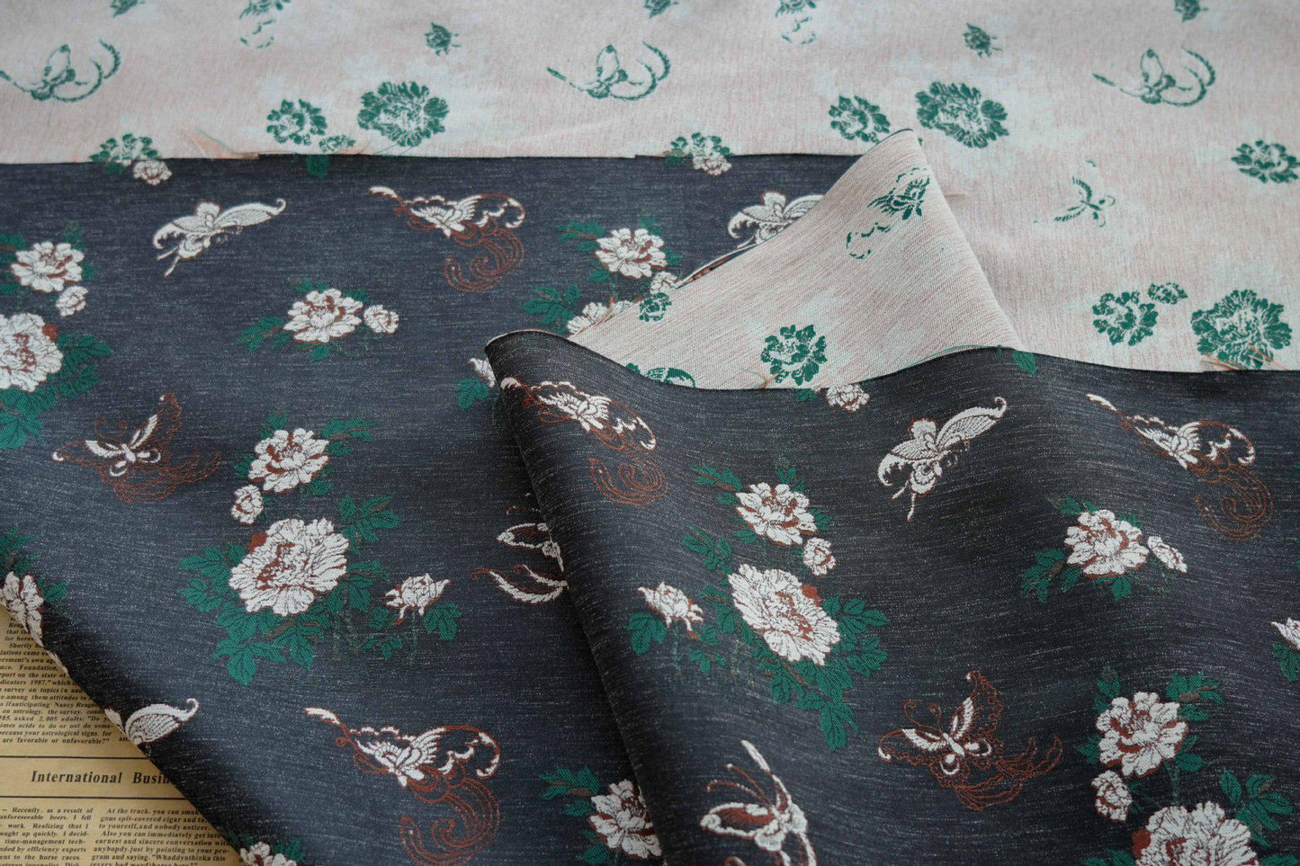 Floral Jacquard Chenille Fabric: 59"W Upholstery Sewing Material