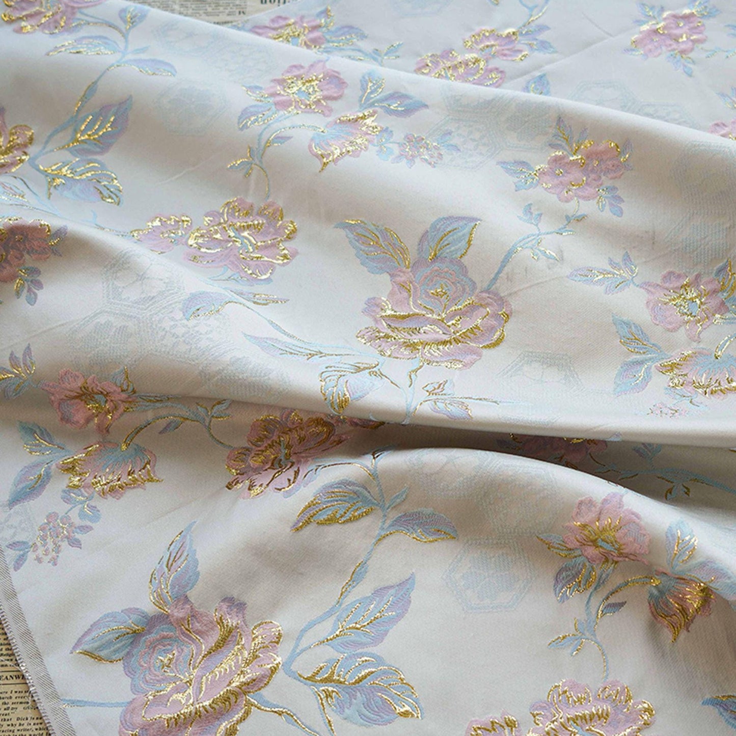 Tissu jacquard à motif floral : Damas rétro palais, 150 cm de large, vendu au mètre