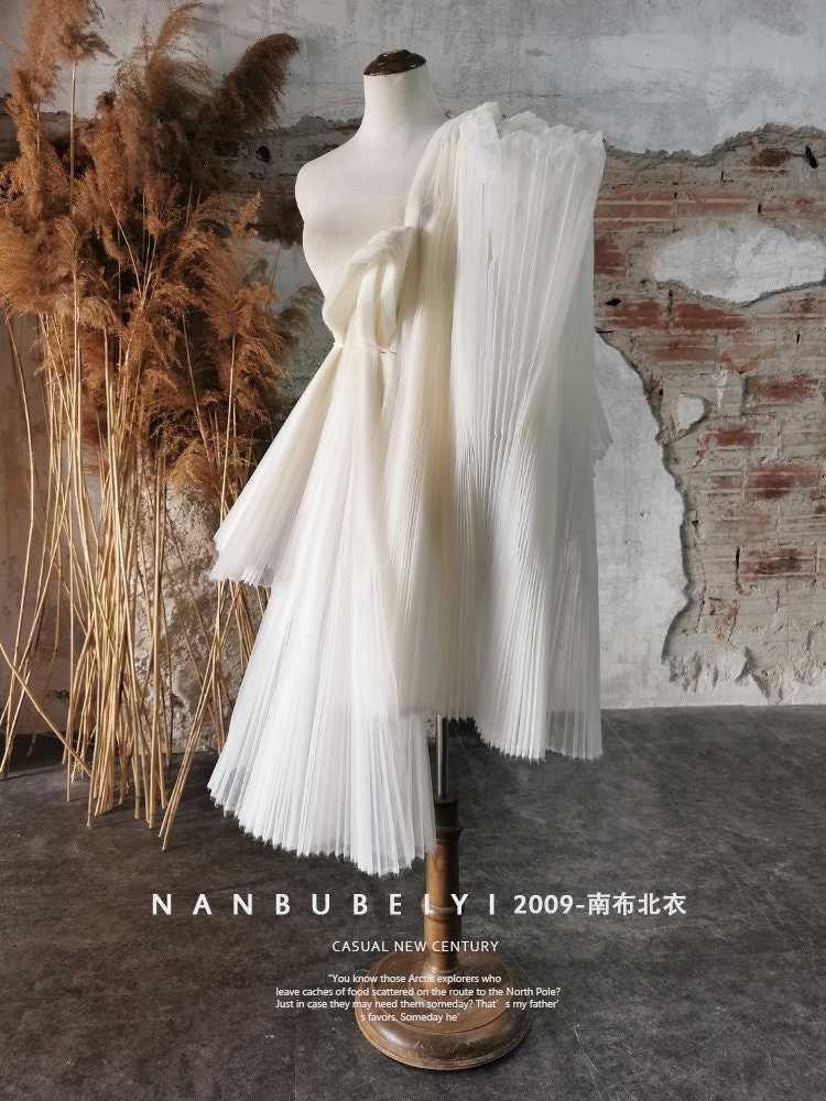 Pleated Organza Fabric: Stiff Texture, 59" Wide - Designer Crafts