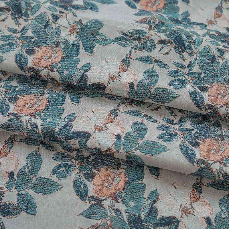 Tissu jacquard lurex à motif floral : revêtement tissé en relief 3D, 165 cm de large