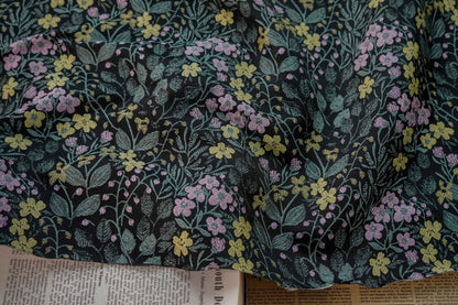 Floral Jacquard Woven Fabric: Country Style Upholstery, 57"W