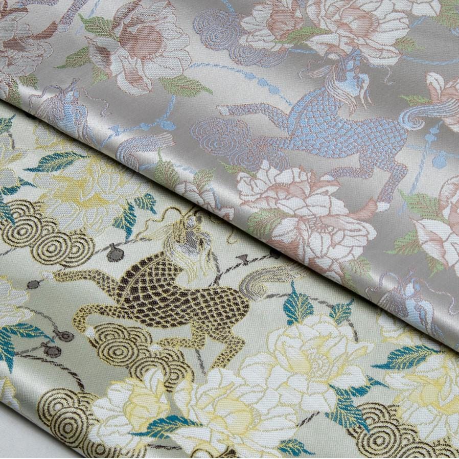 Tissu brocart pivoine Kirin : mélange de soie à motifs floraux chinois (au mètre)