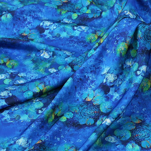 Tissu satin de soie à motif floral bleu : 150 cm de large, impression numérique pour la couture et la décoration