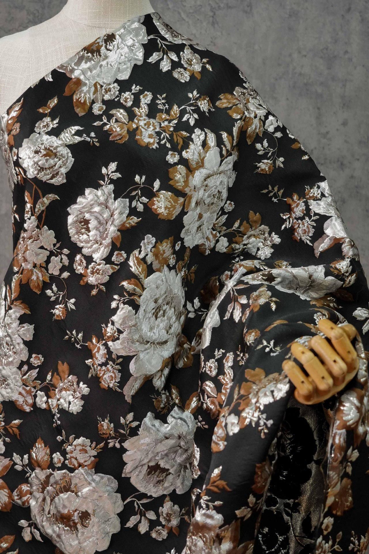 Gold Thread Floral Jacquard Fabric: 3D Texture Upholstery, 56"W