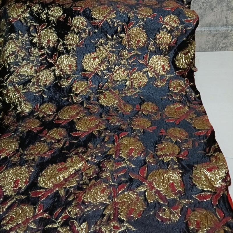 Vintage Gold Thread Jacquard Fabric: 3D Embossed Woven Material
