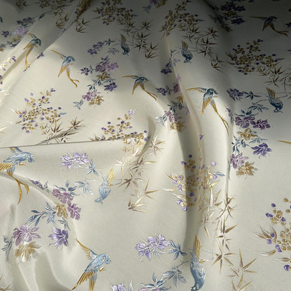 Tissu jacquard damassé à fil d'or : brocart à motifs d'oiseaux et de fleurs (59 po de largeur)