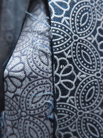 Tissu denim jacquard à motif floral : Matière première pour la couture, 145 cm