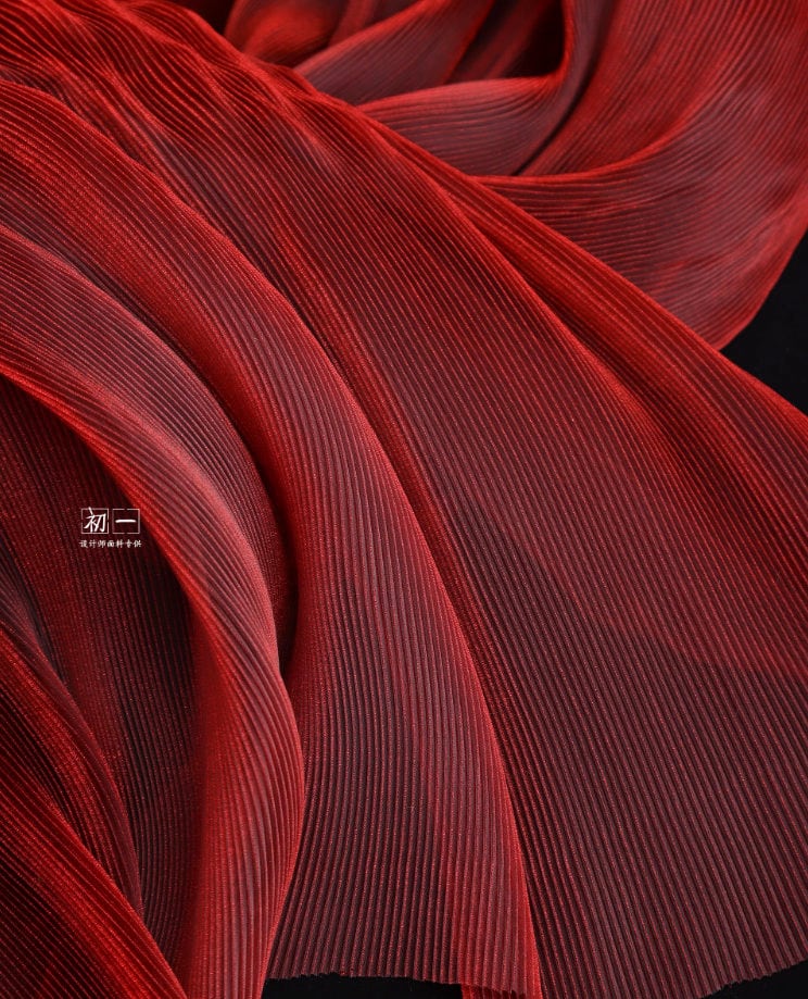 Pleated Organza Fabric: Water-Gloss Illusion, 55" Wide