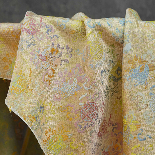 Trois Fortunes ��� Brocart ��� Jacquard à fil d'or inspiré d'une chanson traditionnelle" Large
