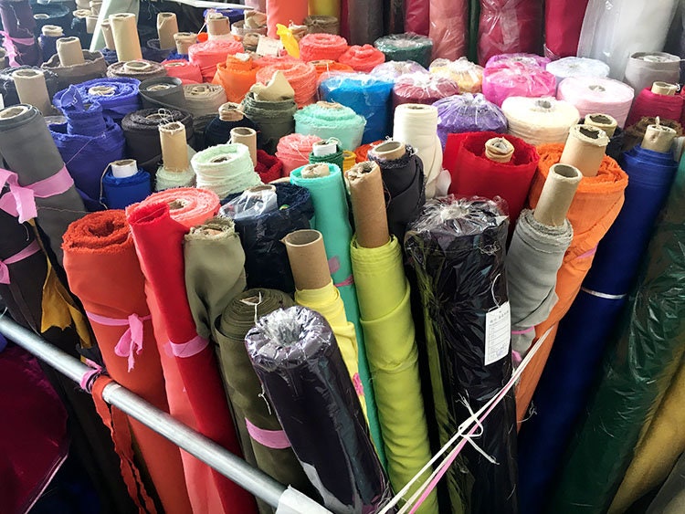 Tissu de soie de mûrier : 19 mommes, qualité 6A, 100 % pure soie