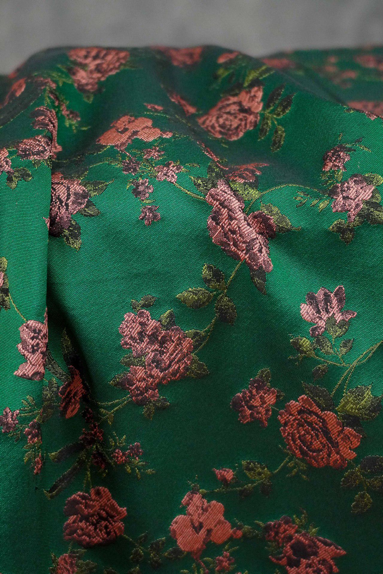 Tissu jacquard chinois vintage : matériau d'ameublement pour costumes de 160 cm de large