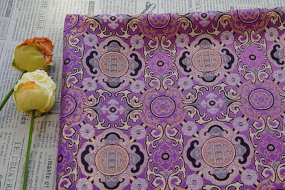 Tissu brocart jacquard à fils d'or ��� Patte chinoise porte-bonheur" Large