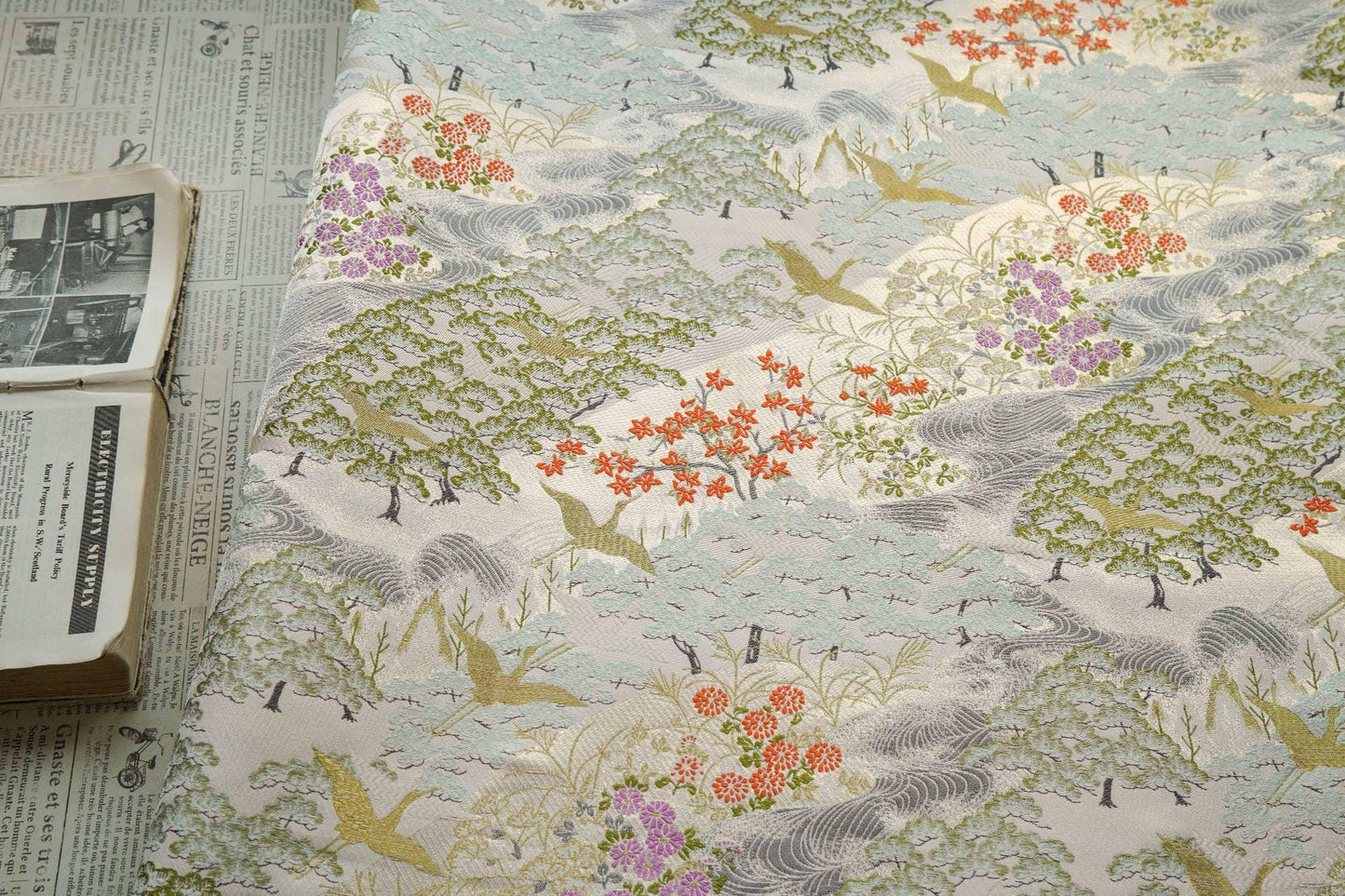 Jacquard Upholstery Fabric: Chinese Painting Pattern, Gold Thread (59" Wide, By The Meter)