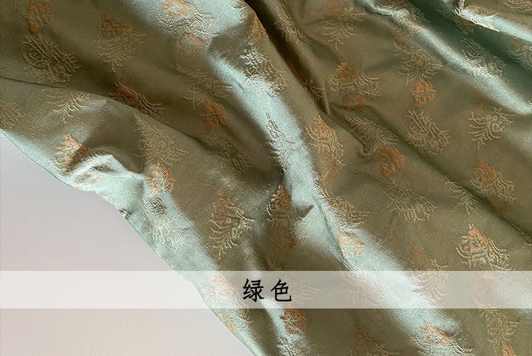 Tissu brocart de soie à motifs floraux : 150 cm de large, tissu pour cheongsam qipao coloré
