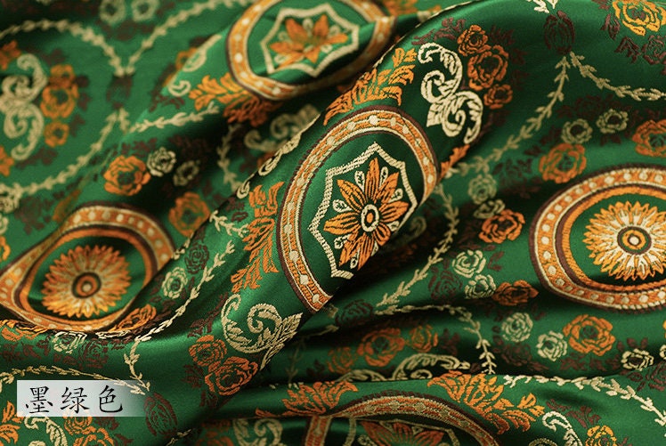 Roulette Flower Jacquard Fabric: Silk Rayon Sewing Material