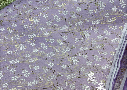 Tissu brocart Nishijin Ori : Robe kimono japonaise lilas, fil d'or (55 pouces de large)