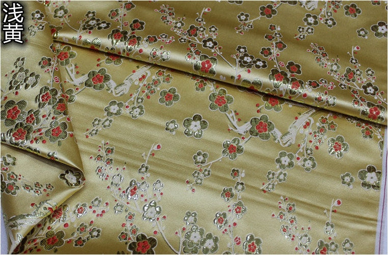 Tissu brocart de soie à fleurs de prunier : tissu pour cheongsam qipao multicolore