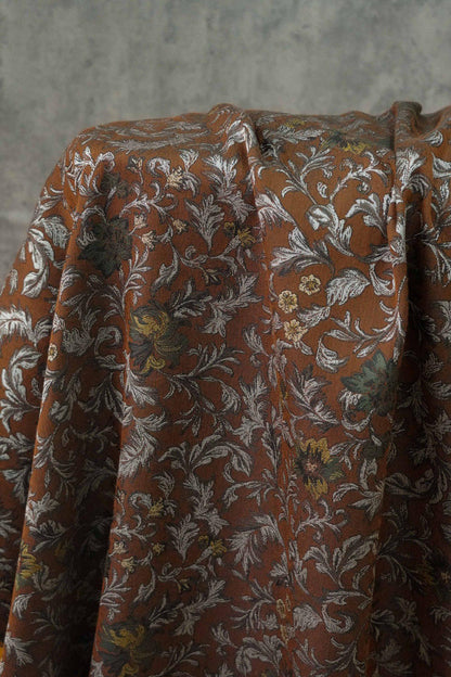 Tissu d'ameublement jacquard victorien : motif floral style édouardien, 147 cm de large