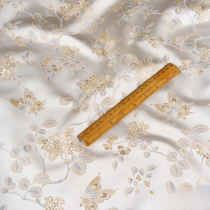 Tissu brocart jacquard à motifs papillons : damas de soie et rayonne de 150 cm de large, pour la décoration de costumes.