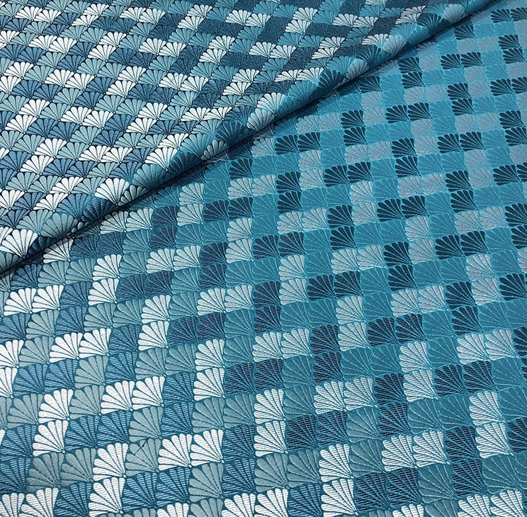Tissu brocart jacquard coquillage : damas de soie et rayonne de 75 cm de large