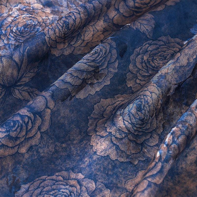 Tissu en rayonne et soie à motif floral rose - Textile imprimé doux, 140 cm de large