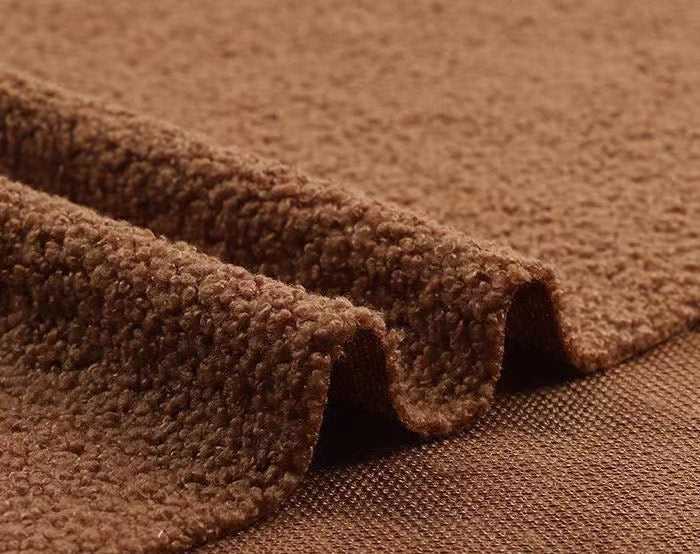 Tissu polaire corail duveteux : maille polyester, 160 cm de large – au mètre