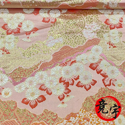 Tissu brocart de soie jacquard à motifs floraux roses Nishijin : ameublement et matelassage japonais