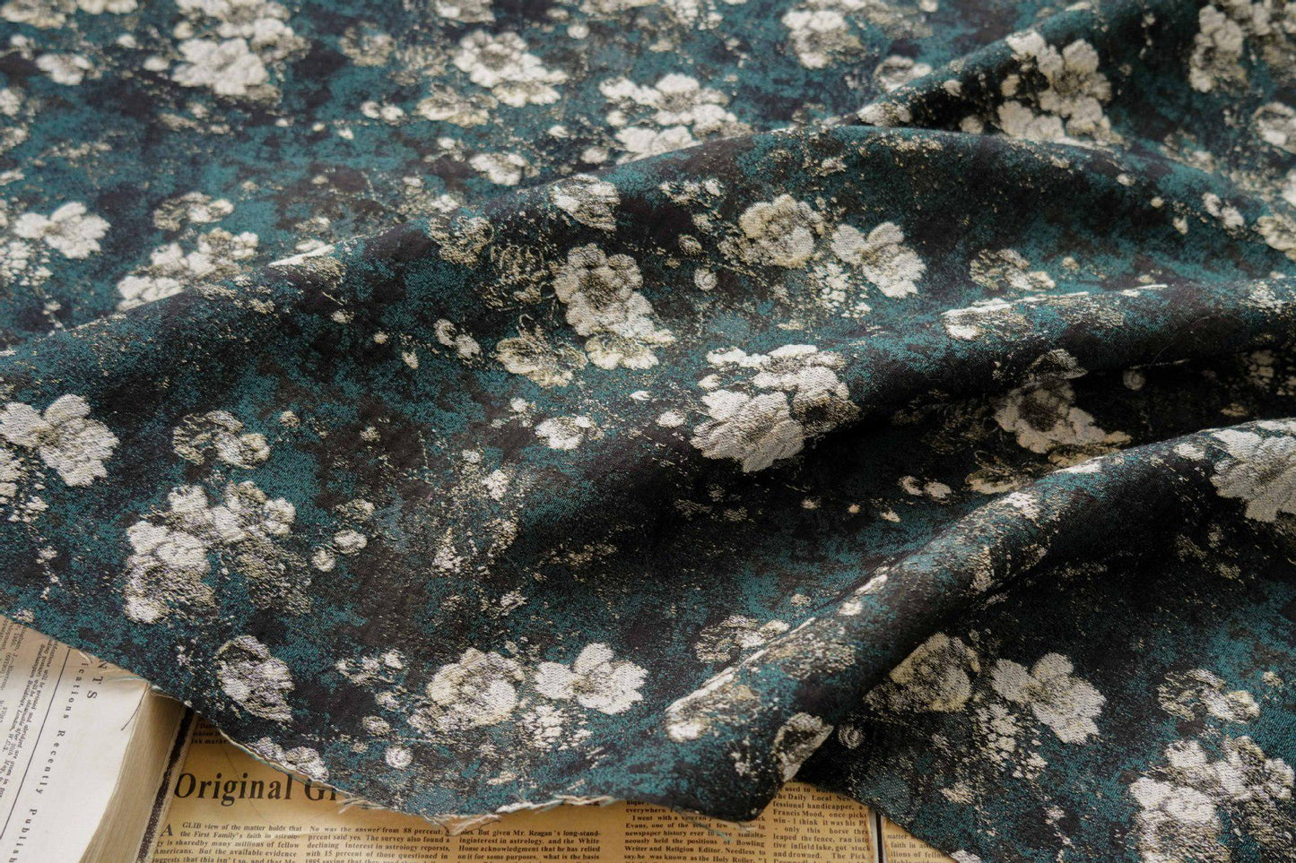 Reversible Jacquard Fabric: 3D Vintage Floral Embossed Upholstery, Costume, Sewing (55"W By 1 yard)