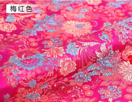 Tissu brocart de soie pivoine fuchsia : largeur 75 cm (29,5 po) - Ameublement et costumes
