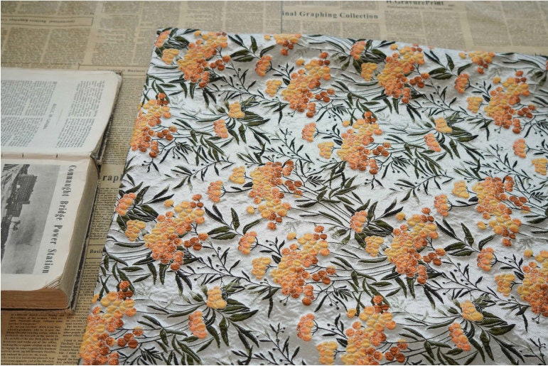 Floral Jacquard Fabric: 3D Embossed Gold Shimmering Woven Material