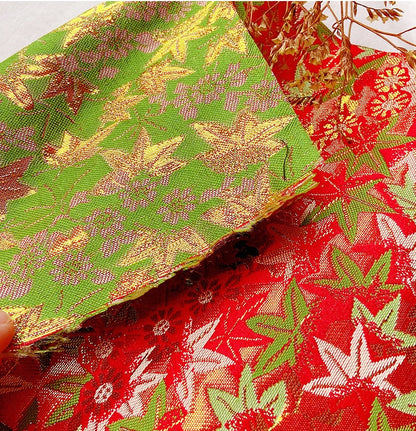 Tissu Nishijin Ori : Brocart Jacquard à motif de feuilles d’érable japonaises (largeur : 75 cm)