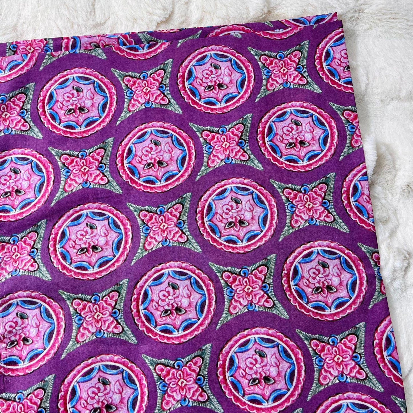 1960s Floral Cotton Fabric: Sewing, Quilting, Costume - 59"W