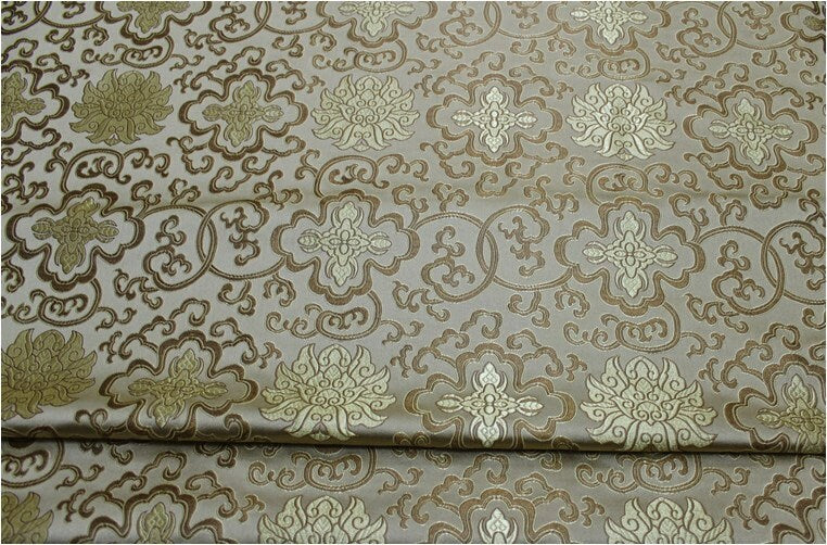 Tissu brocart à médaillon chinois : mélange soie-rayonne de 150 cm de large