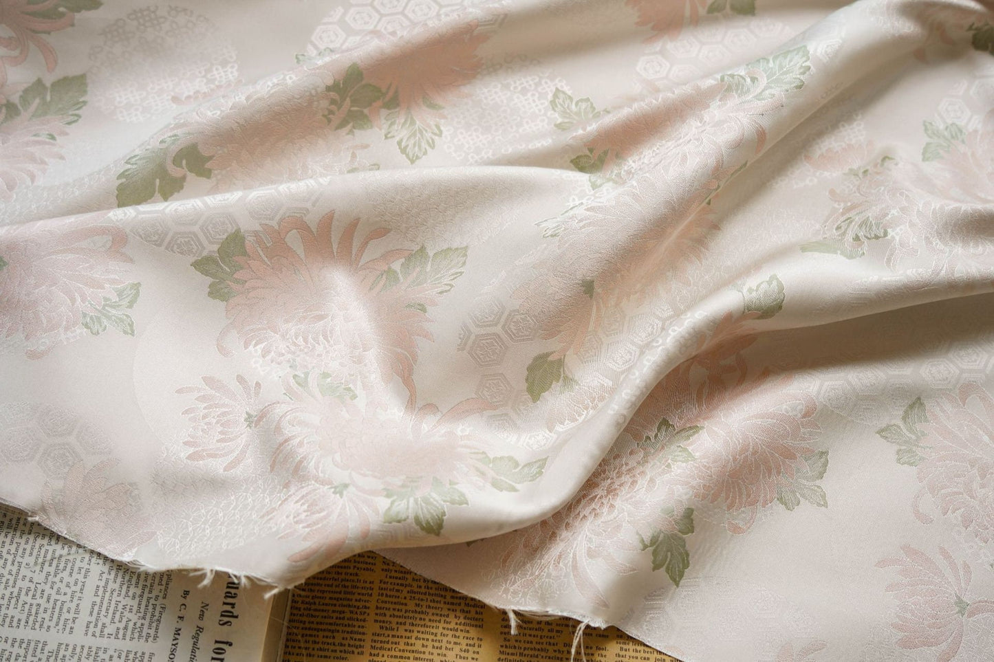Tissu jacquard brocart pivoine rose pâle - Style palais rétro