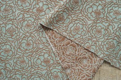 Tissu jacquard floral à fil doré : ameublement 3D, costumes et couture - 140 cm de large