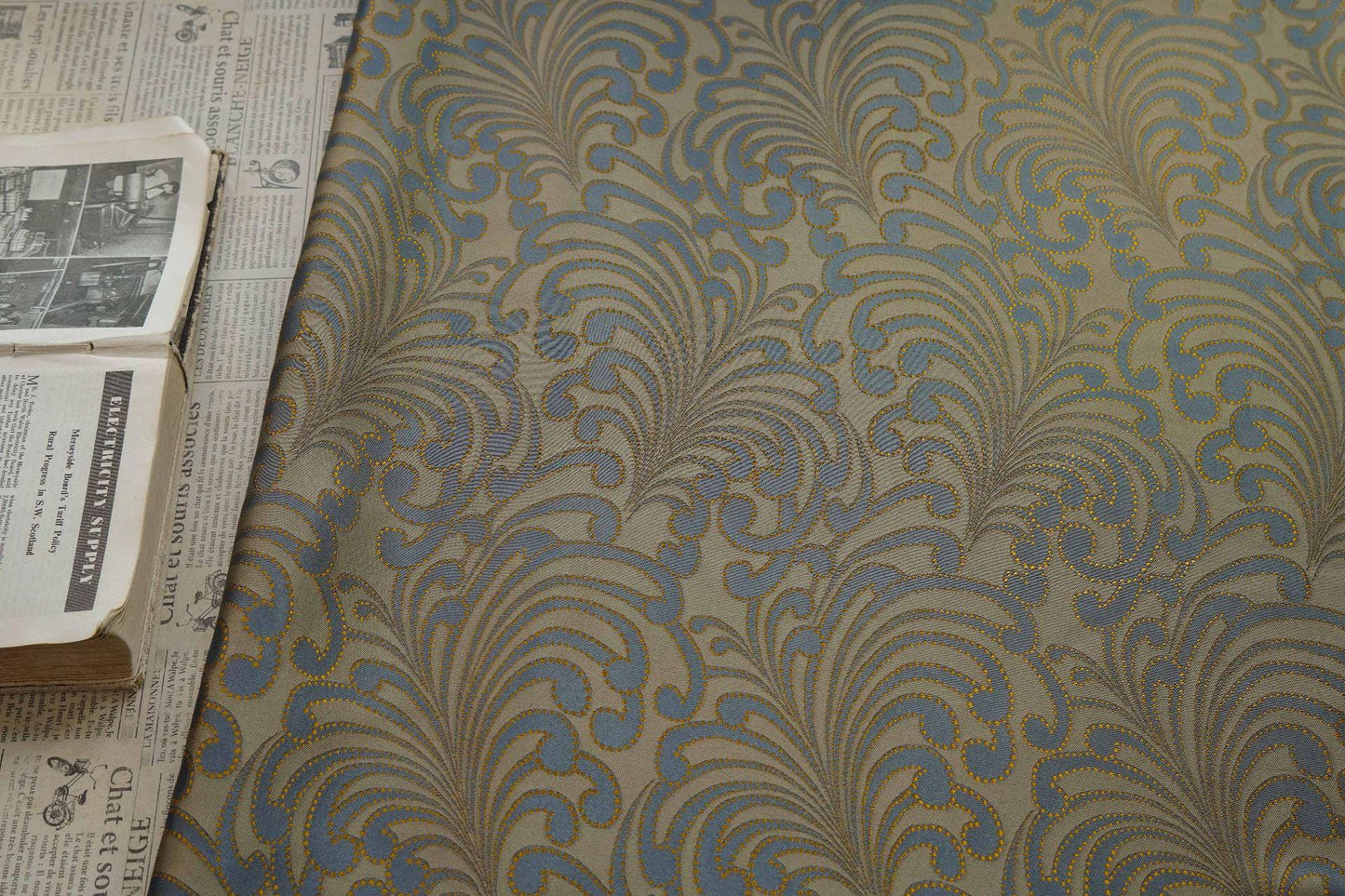 Jacquard Woven Fabric: 3D Bird Feather Embossed Upholstery, Costume, Sewing - 60"W