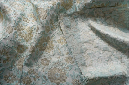 Tissu jacquard floral doré en relief : tissu 3D vert menthe, 140 cm de large