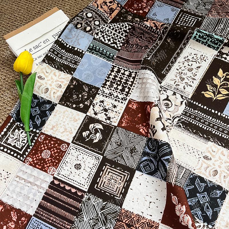 Tissu en coton collage vintage : matériau de quilting d'art rétro (55 po L)