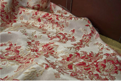Gold Thread Jacquard Fabric: 3D Embossed Floral Woven Material