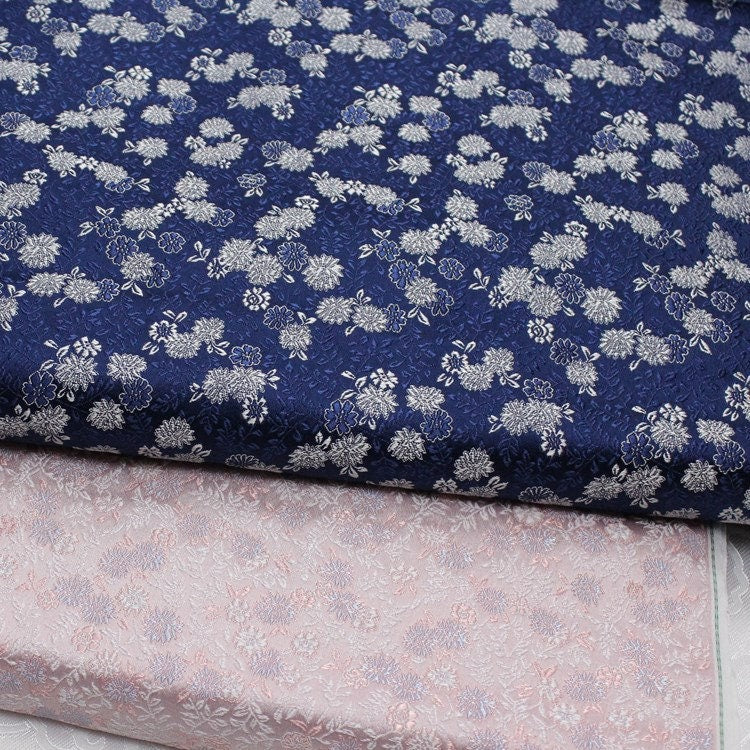 Tissu brocart de soie : motif pivoine, tissu de mariage chinois (vendu au mètre)