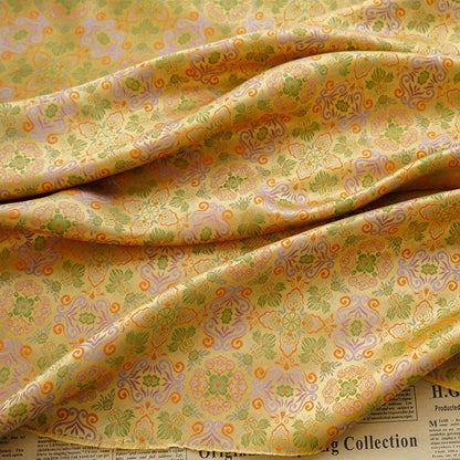 Tissu brocart de soie : style mongol-tibétain, 140 cm de large